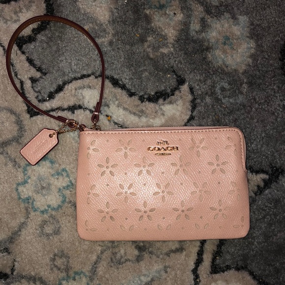 Coach Accessories - Small Coach Light Pink Wristlet
